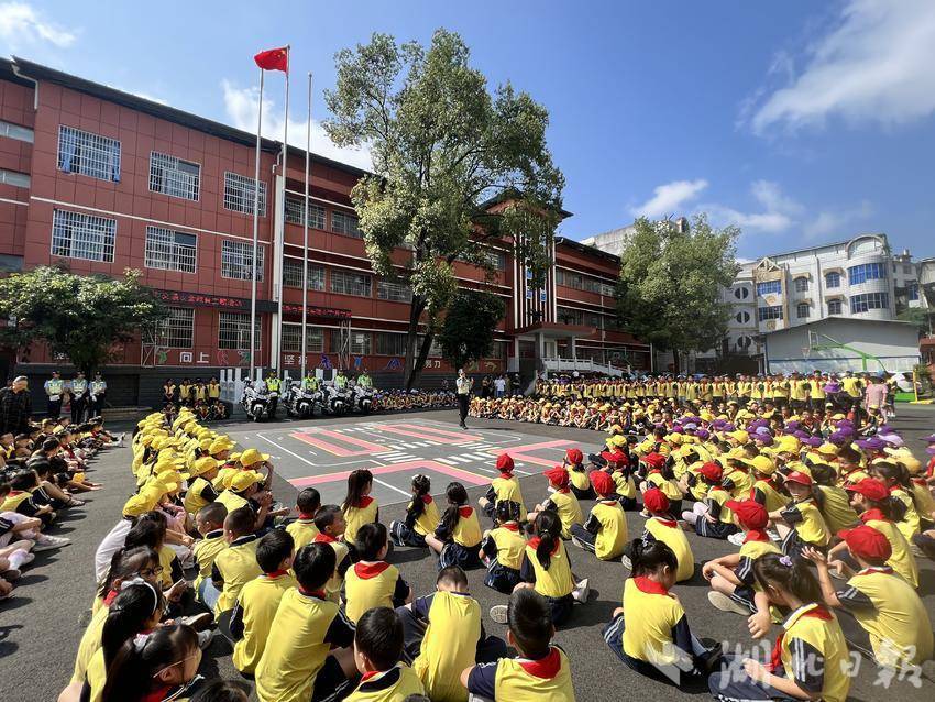 宝马车下载